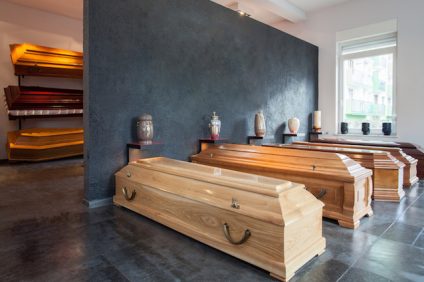 Exposition de cercueil inhumation et crémation